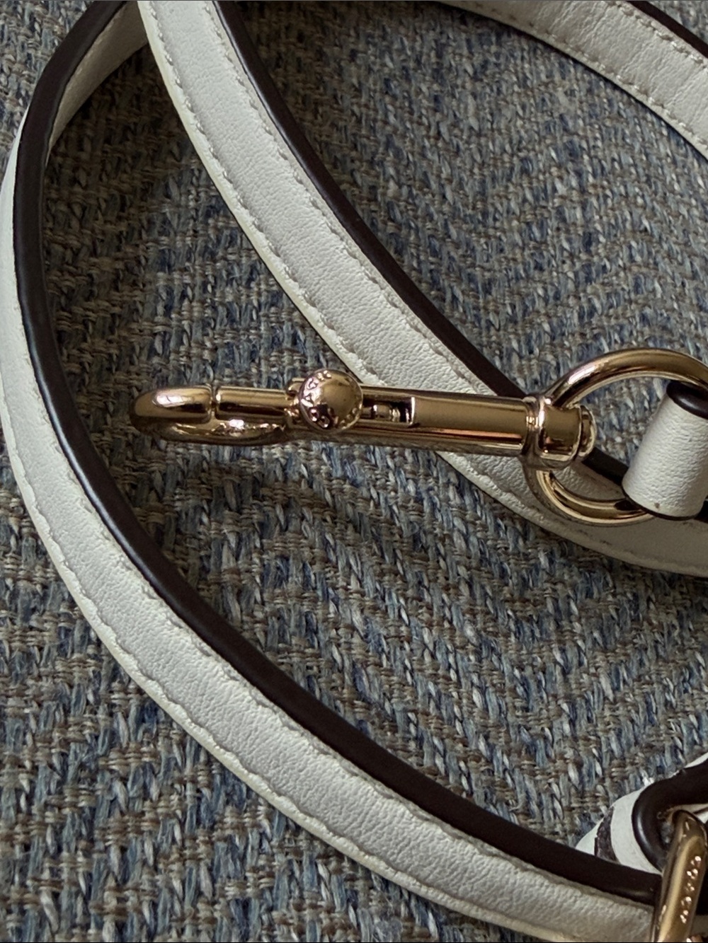 Coach White/Ivory Leather Replacement Strap with Gold Hardware - Picture 16 of 16